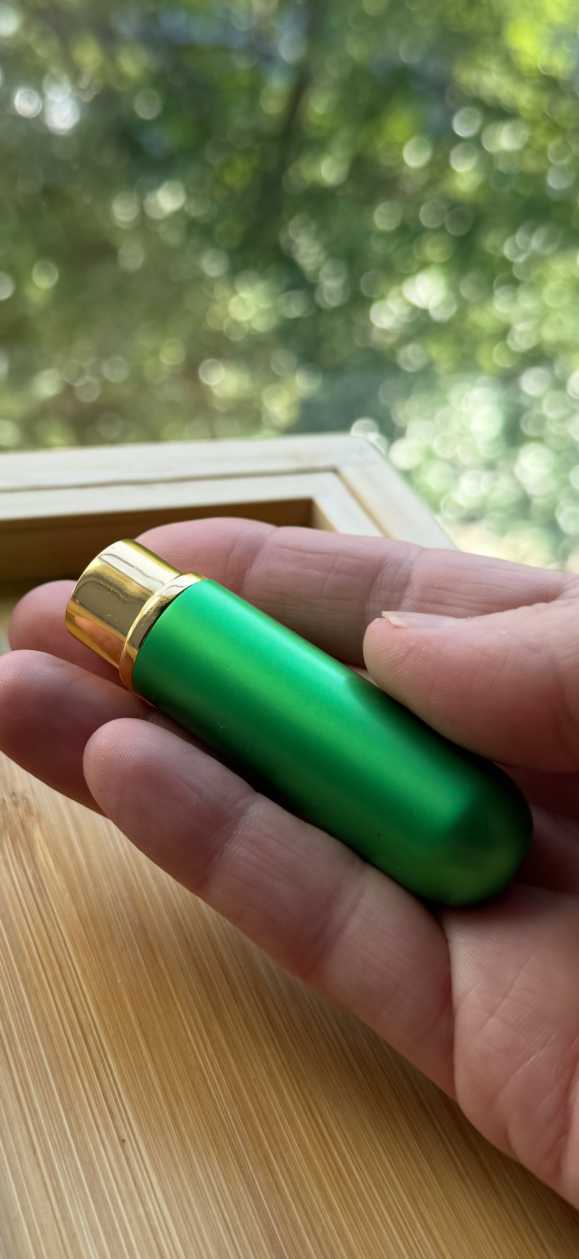 Therapist-Curated Calming Single-Scent Aromatherapy Inhaler for Stress & Anxious Moments
